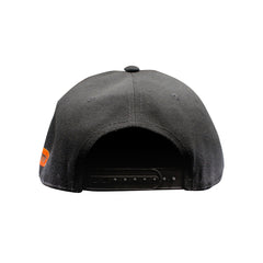 Gorra con cierre a presión